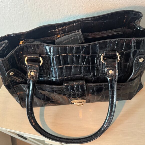🖤 Liz Claiborne Black Crocodile-Embossed Satchel Handbag 🖤 - Picture 4 of 5